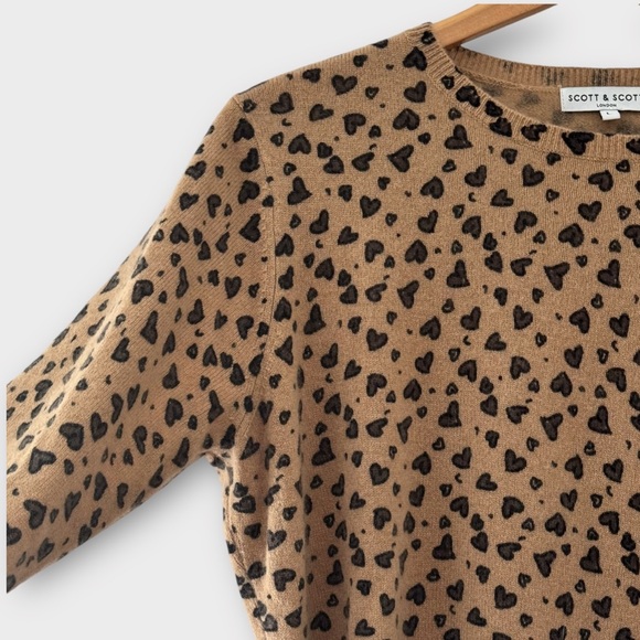 SCOTT & SCOTT LONDON Tan Mini Heart Print Crewneck Cashmere Sweater L - Picture 4 of 10
